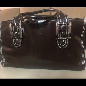 Harve Benard brown leather bag super cute and classy!